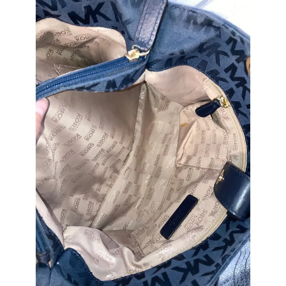 MICHAEL KORS LARGE NAVY CANVAS SIGNATURE PRINT SHOULDER BAG